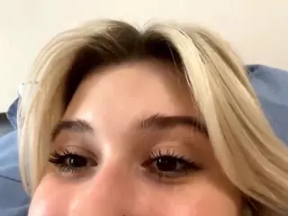 MilliiMolly's Live Sex Cam Show