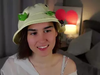 MoireCarll's Live Sex Cam Show