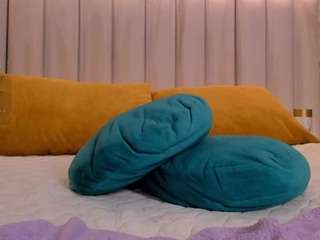 ambarjames's CamSoda show and profile