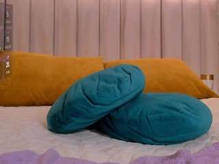 ambarjames's CamSoda show and profile