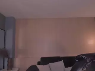 ElizabethDoll's Live Sex Cam Show