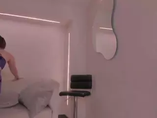 MartinaBelle's Live Sex Cam Show