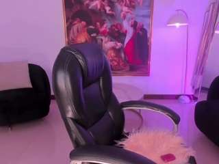 le modèle milalawrencex est en webcam porno dans un show sur le site camsoda, il possède les tags suivants: average,black hair,brown eyes,deepthroat,dirty talk,domination,drinking,erotic dance,fingering,no smoking,striptease,tattoos,hd