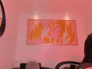 MilaLawrenceX live cam preview