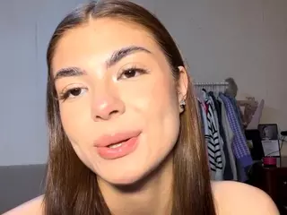 MoiraHadwin's Live Sex Cam Show