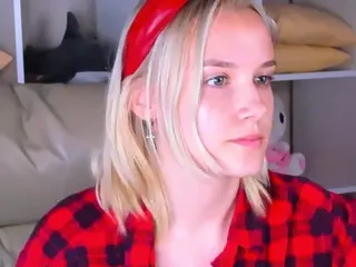 Carolin's Live Sex Cam Show
