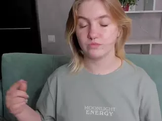 Julia-Jips's Live Sex Cam Show