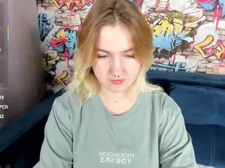 Julia-Jips's Live Sex Cam Show