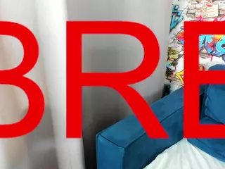 Julia-Jips's Live Sex Cam Show