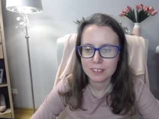 lizzysparkle's CamSoda show and profile