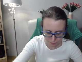 lizzysparkle's CamSoda show and profile