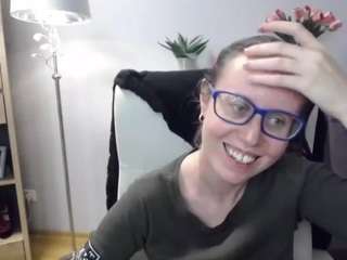 lizzysparkle live cam profile