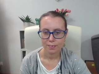 lizzysparkle live webcam show