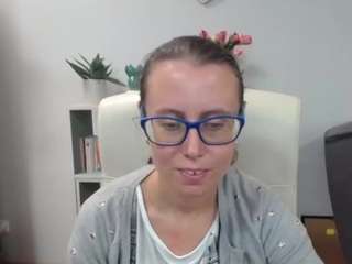 lizzysparkle live webcam show