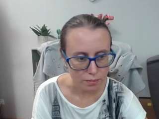 lizzysparkle live webcam show