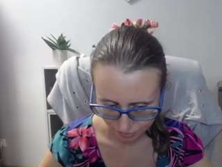 LizzySparkle live webcam show