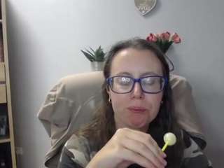 lizzysparkle's live room