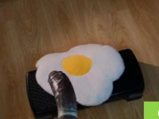 melenn, female webcam model,  years old, on live webcam