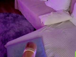 le modèle melenn est en webcam porno dans un show sur le site camsoda, il possède les tags suivants: ass,gagging,yoga,thin,tattoos,smoking,small tits,normal,no drinking,handjob,fuck machine,ball sucking,feet,doggy style,dirty talk,dildo or vibrator,deepthroat,cum,blue eyes,blowjob