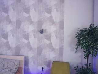 monafulford Live Webcam on CamSoda