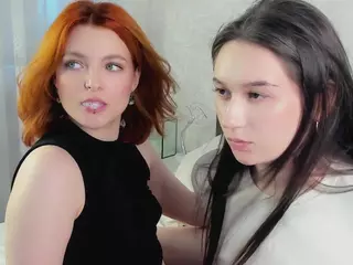 OdellaCockroft's Live Sex Cam Show