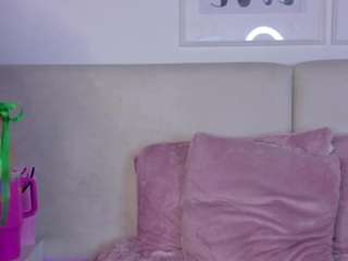 le modèle cloeecooper est en webcam porno dans un show sur le site camsoda, il possède les tags suivants: anal,lush,young adult,toys,tittyfuck,teen 18,tattoos,squirt,ride torso,public,orgasm,lovense,anal toys,hazel eyes,doggy style,dildo or vibrator,curvy,cum in pussy,blonde hair,big tits