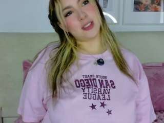 cloeecooper Live Webcam on CamSoda