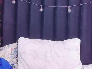 drooling4you's CamSoda show and profile