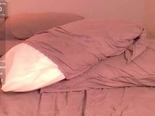 drooling4you's CamSoda show and profile