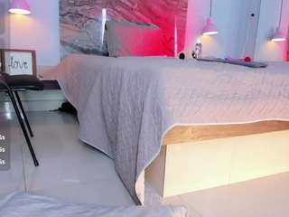 kim921xd live webcam show