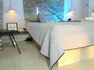 kim921xd live webcam show