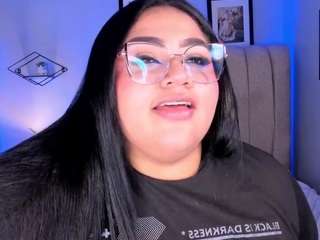 micheellbbw-1, female webcam model,  years old, on live webcam