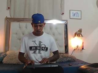 mr-stiven Live Webcam on CamSoda