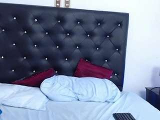 sweetkitty-cum Live Webcam on CamSoda