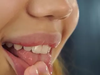 ElgaCurrington's Live Sex Cam Show