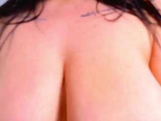 j3nnaxx Live Webcam on CamSoda