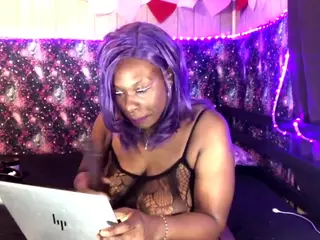 qnibee's Live Sex Cam Show