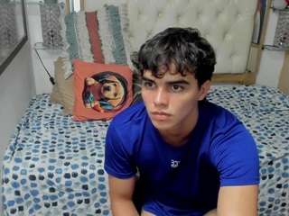 virgin-colombian Live Webcam on CamSoda
