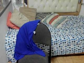 virgin-colombian Live Webcam on CamSoda