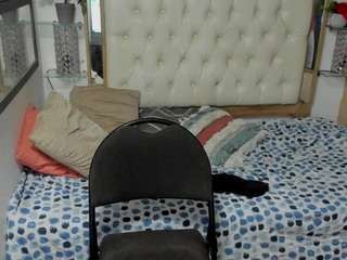 virgin-colombian Live Webcam on CamSoda