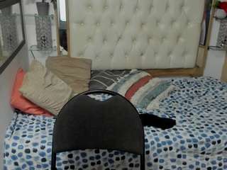 virgin-colombian Live Webcam on CamSoda