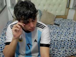 virgin-colombian Live Webcam on CamSoda