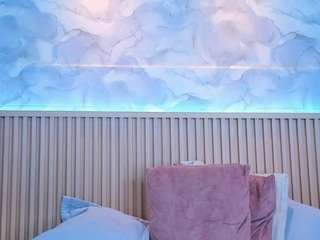 ainarajimenez's CamSoda show and profile