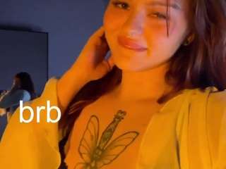 Live webcam model barbara-dunnn on Soda Cams