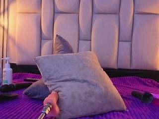 bryonycute live webcam show
