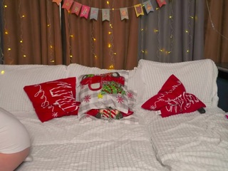 Live webcam model dollylovs on Soda Cams