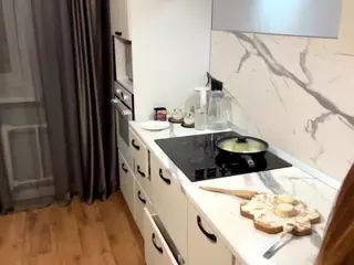 ElwynaCordner's Live Sex Cam Show