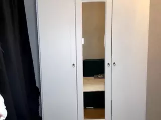 ElwynaCordner's Live Sex Cam Show