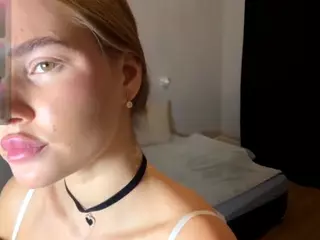ElwynaCordner's Live Sex Cam Show