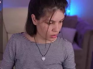 HarlyBell's Live Sex Cam Show